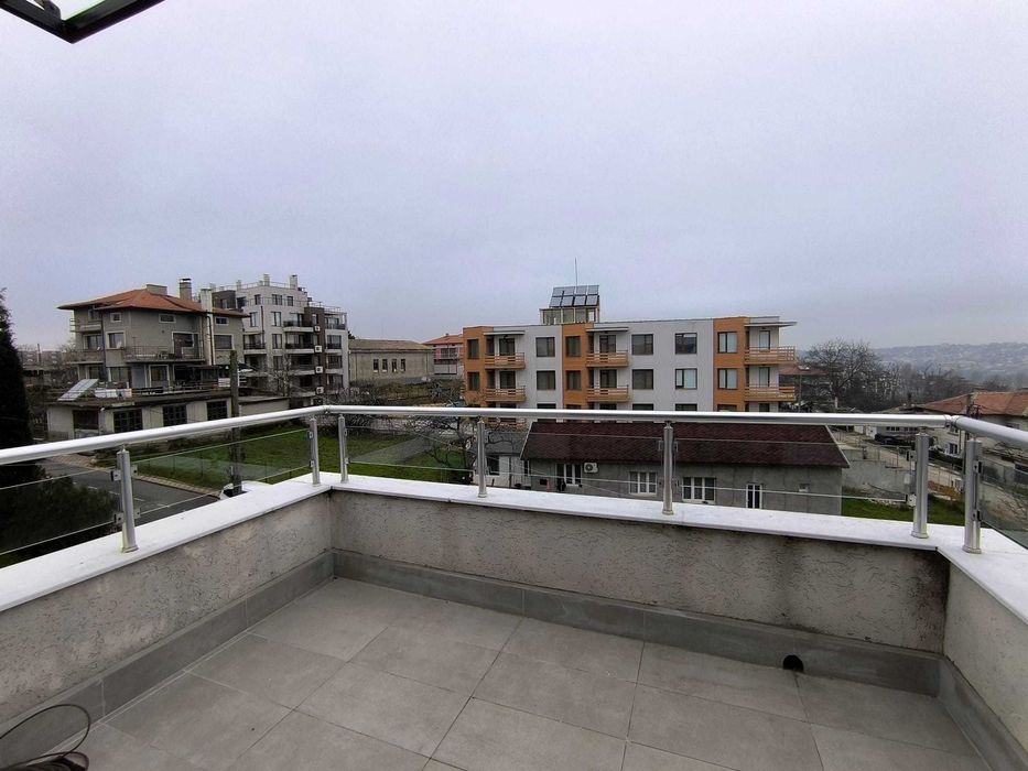 Продава се двустаен апартамент/гр. Бяла, общ. Варна / обзаведен