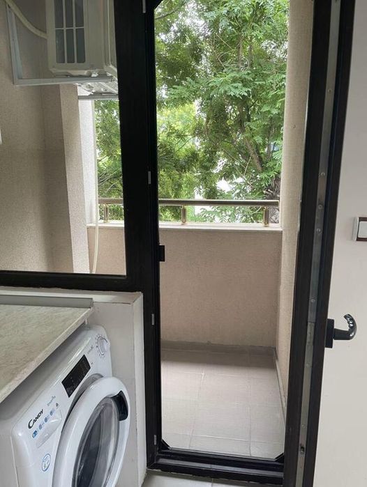 Двустаен апартамент под наем в Център