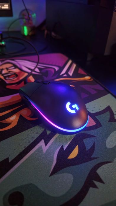 Vand logitech g102 !nou!