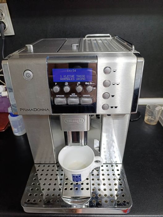 Кафемашина Робот Delonghi Prima Donna