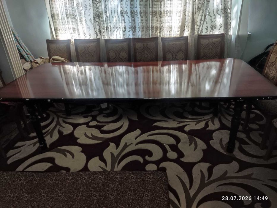 Продам стол и стулья