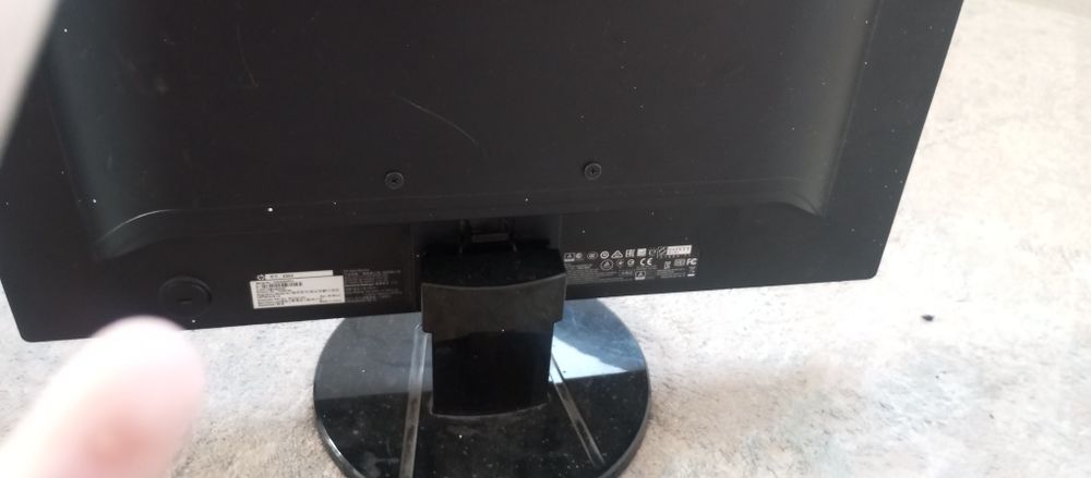 Монитор 60герц 22 дюйма