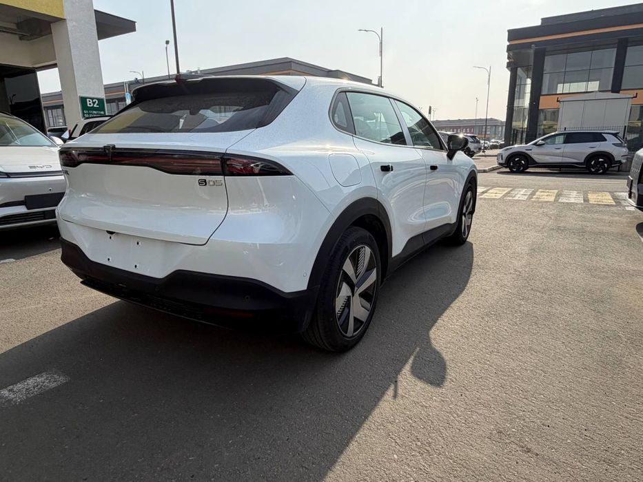 Deepal S05 215 km Gibrid