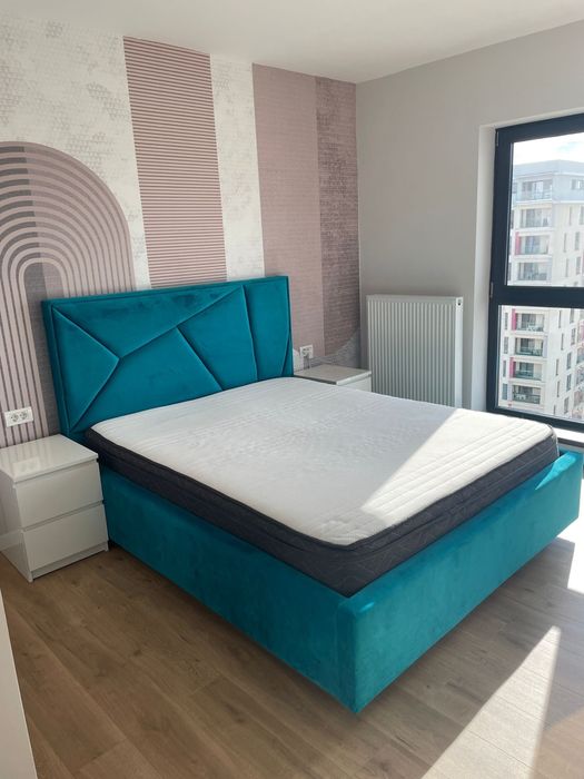 Pat Matrimonial Tapițat Catifea (Petrol) + Saltea inclusă + Ladă Depozitare