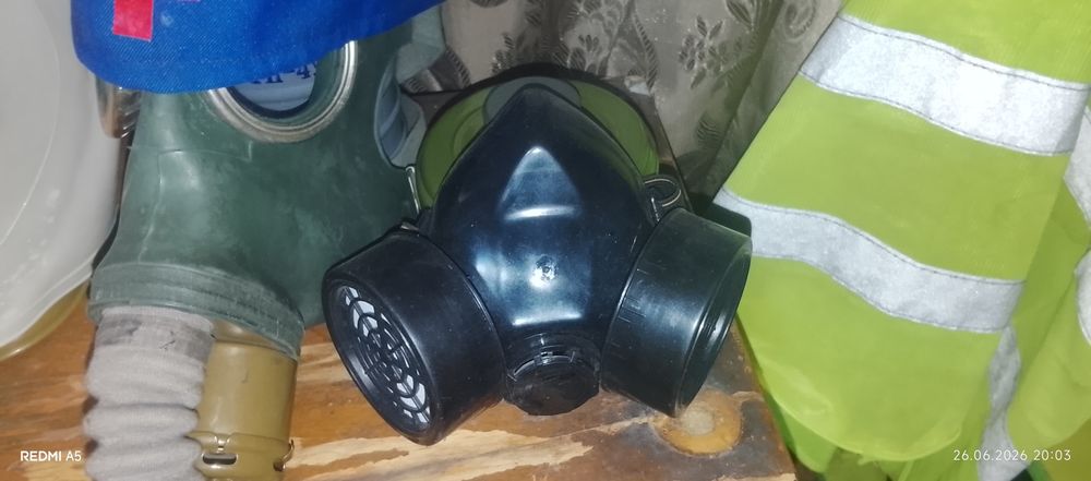 Продаю обмен противогазы!