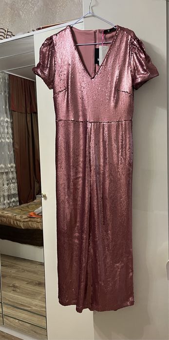 Вечернее платье шикарное