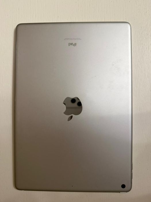 Продается ipad 2018