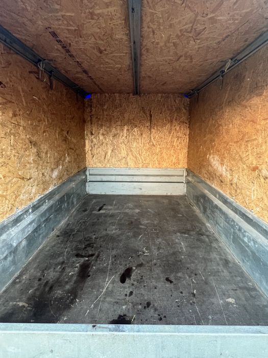 Vand Remorca 750 kg