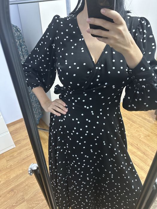 Продам платья, размер М