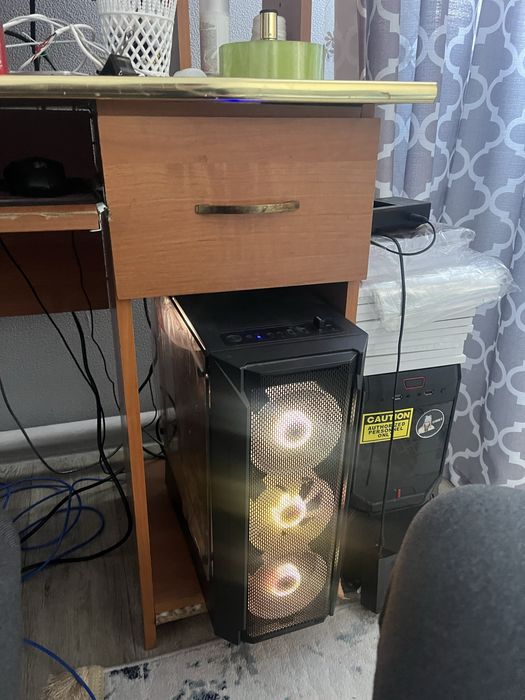 Продам  игровой компьютер