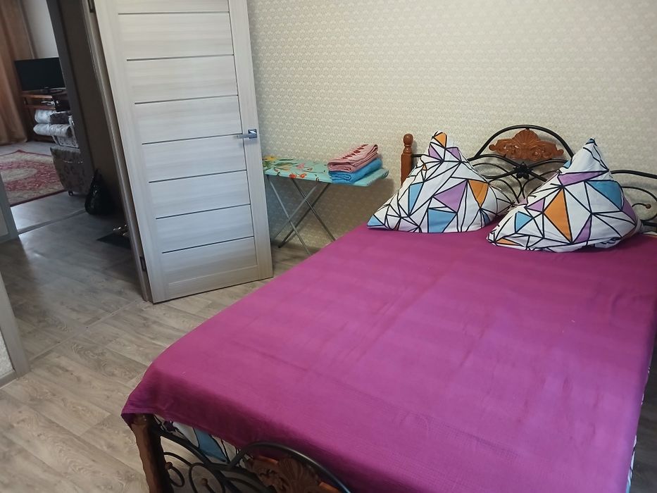 Сдам посуточно 2х ком кв. Центр