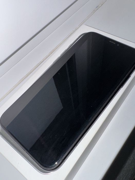 Vand iphone 11 mai multe detalii in privat