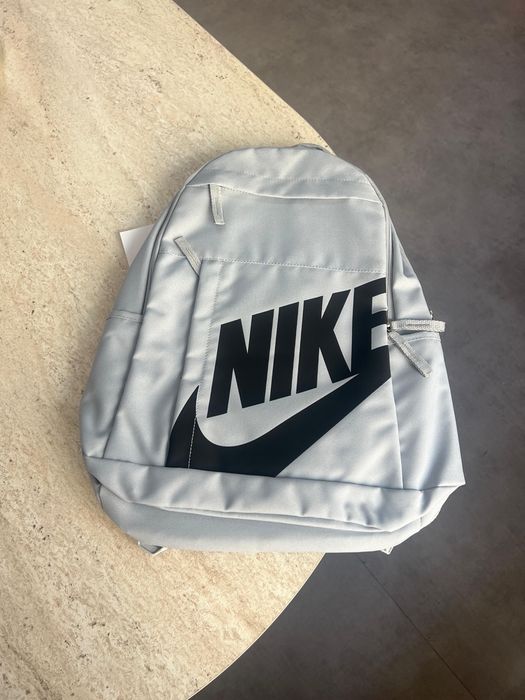 Раница за училище Nike ( 4 цвята)