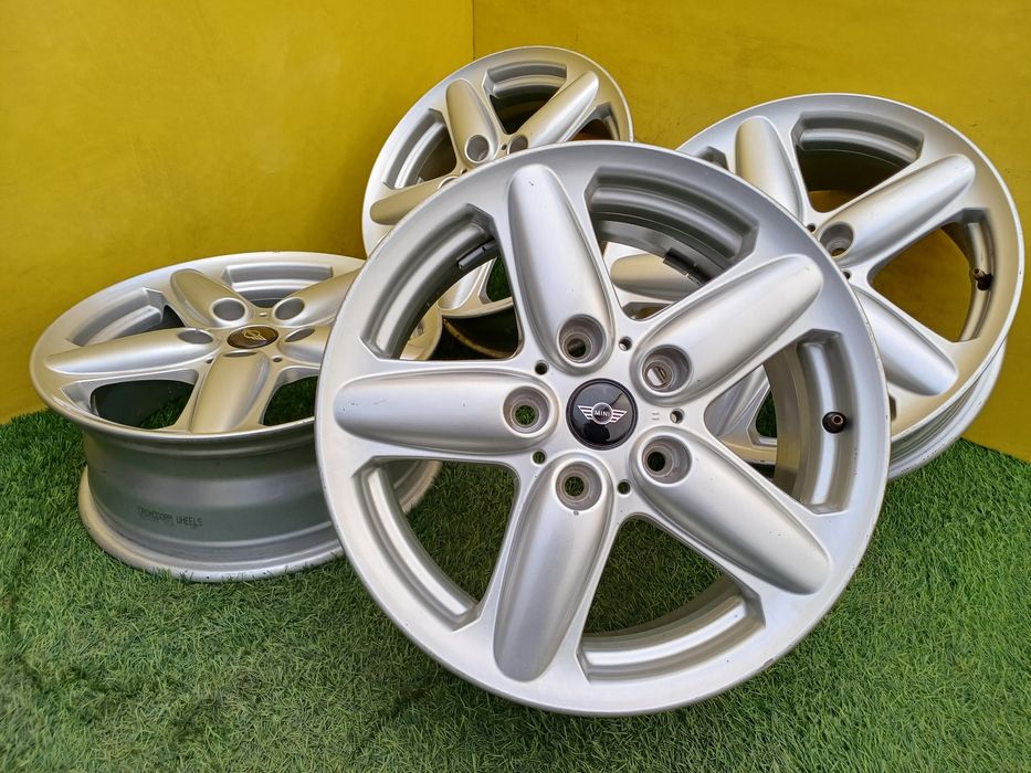 Диски R16 5×120 на MINI Cooper.