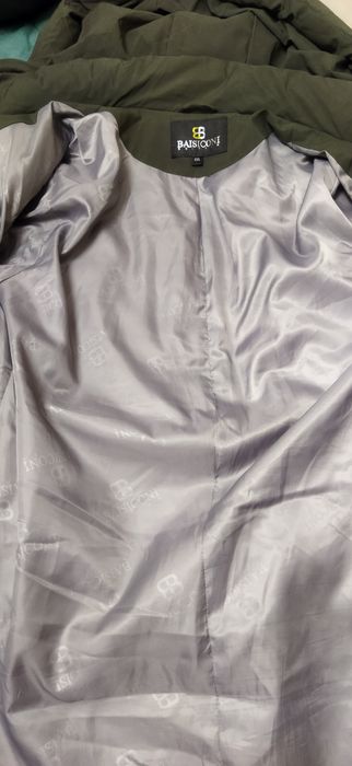 Продам куртку женскую