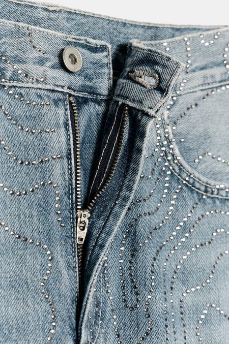 Дънки ZARA с камъни 34,36 размер