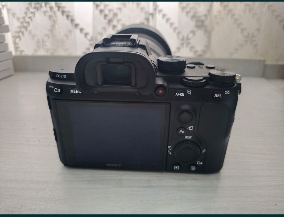 Sony alpha A7 lll.    FE 4 24-105 обективка