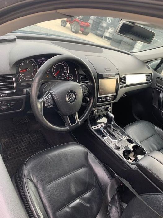 DEZMEMBREZ Volkswagen Touareg 7P Motor 3.0 Diesel euro 5 cod CRC Cutie de Viteze Automata NAC transfer Grup Cardan interior Piele Jante Aluminiu
