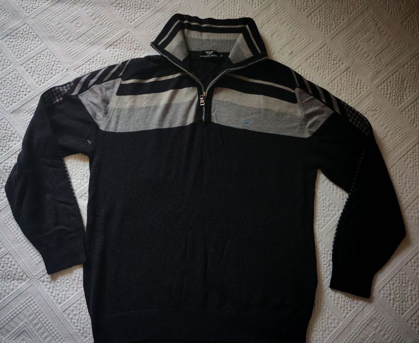 Pulover Giorgio Armani mărimea XL, purtat o data, impecabil