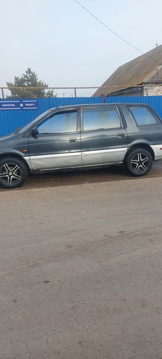 Продам Мицубиси спейс вагон