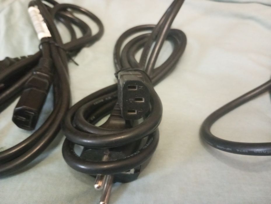 Провод сетевой.    .