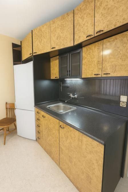 Тристаен апартамент в района на Изгрев!