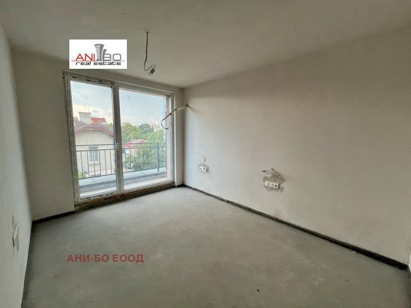 Продава се Двустаен апартамент в София, Център - 70 кв.м за 2593 €/кв.м - Снимка #5