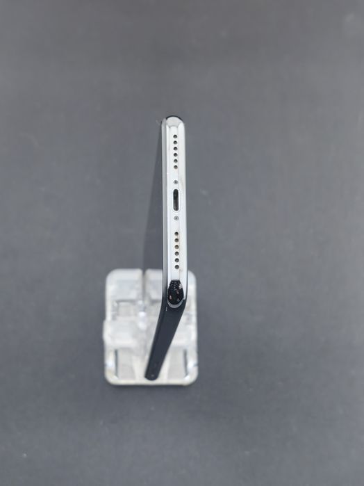 Apple iPhone X 64 GB ID-aci372