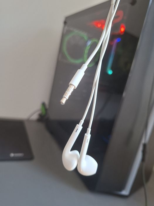 Casti Apple EarPods cu Jack. La schimb cu modelul pe USB C