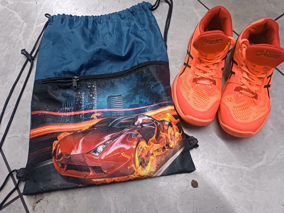 Asics в хорошоем состояни