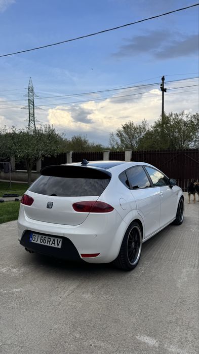 Vând Seat Leon FR, 2011.