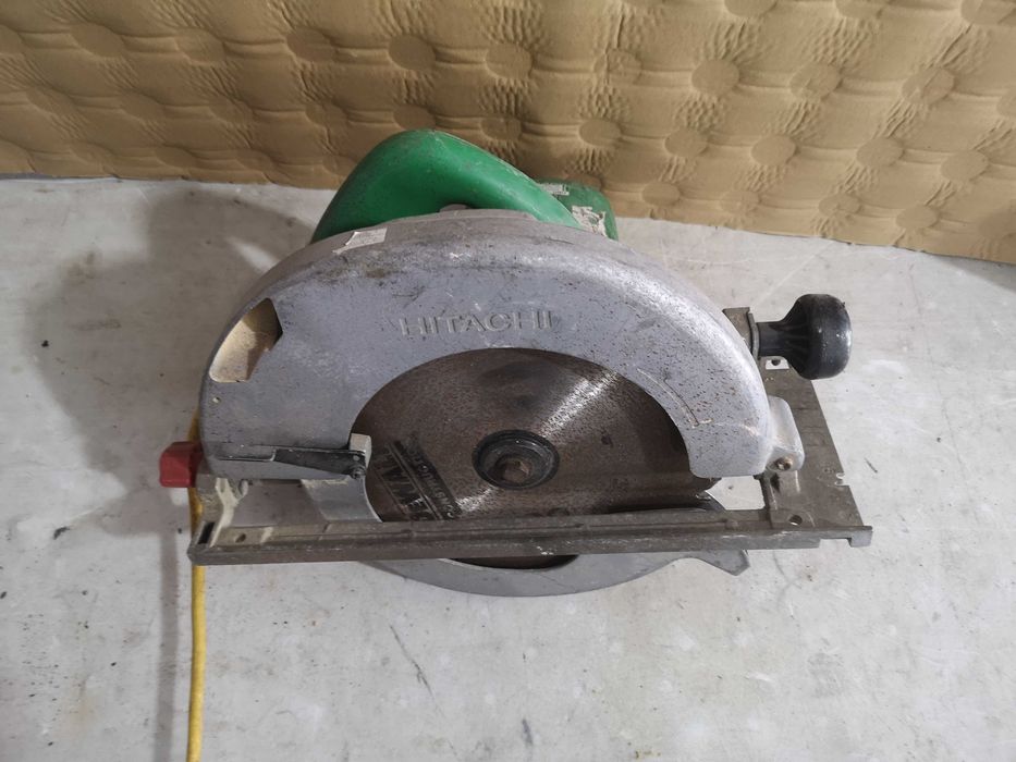 Ръчен циркуляр - Hitachi 1670W \ 110V