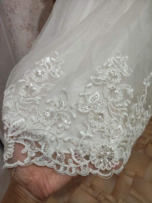 Продается детская платья на 6-10 лет