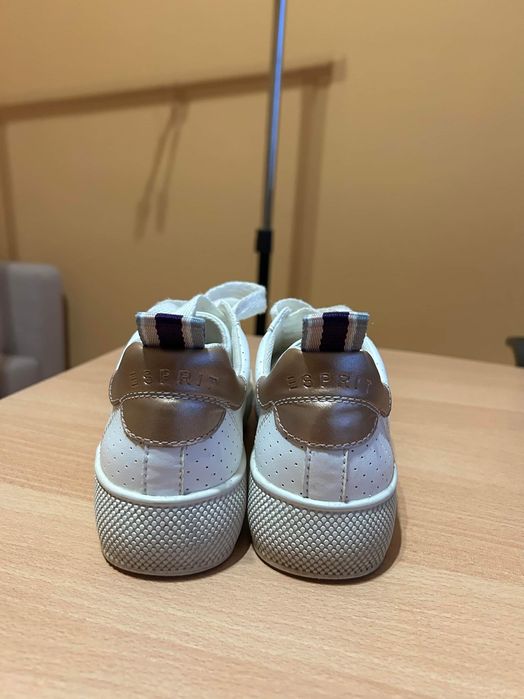 Дамски кецове Esprit