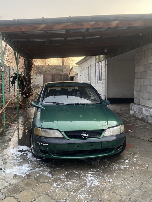 Срочно продам опель не находу