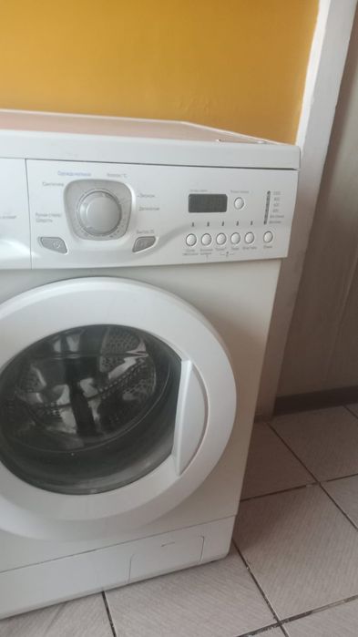 Продаётся стиральная машина LG