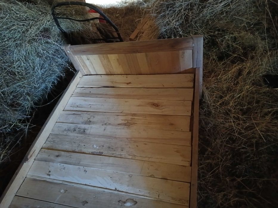 Дървено легло 200 см х 85 см