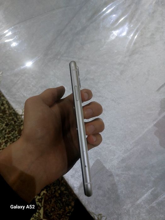 Iphone 11 64gb sotiladi
