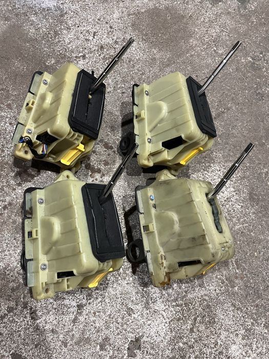 Селектор и маншон (ТОПКА) скорости Mercedes E W212 и C W204