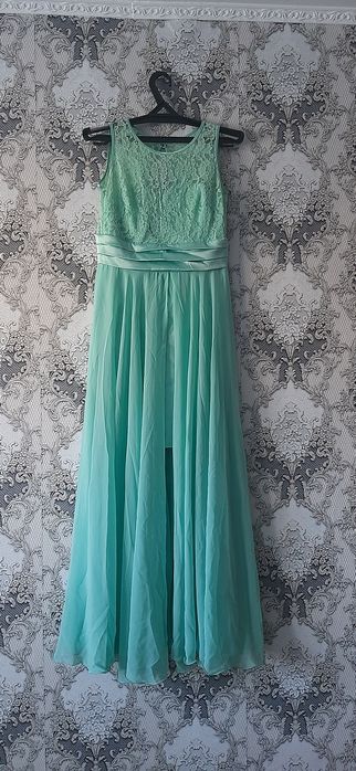 продам вечернее платье длинные