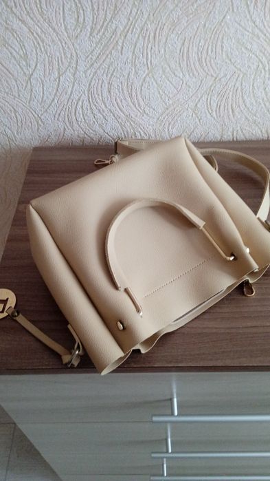 Сумки продам коста