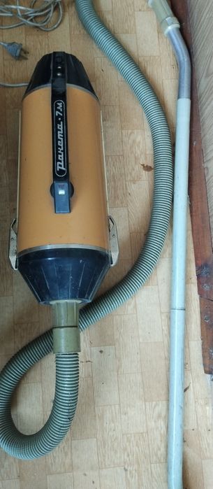 Прахосмукачки 2 бр.от 1974г и 1980г