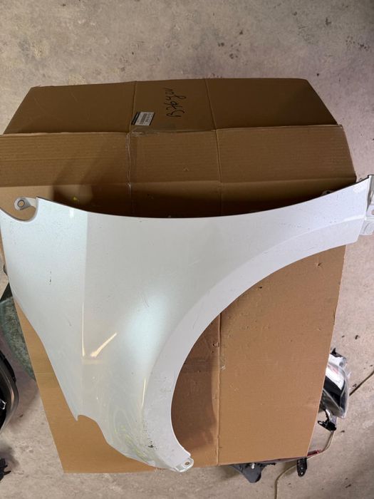 Aripa stanga fata Toyota Yaris Mazda 2 2020/2021/2022/2023/2024