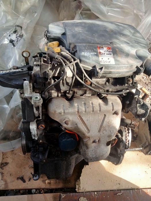 Vând motor, cutie de viteze și piese Logan 2007