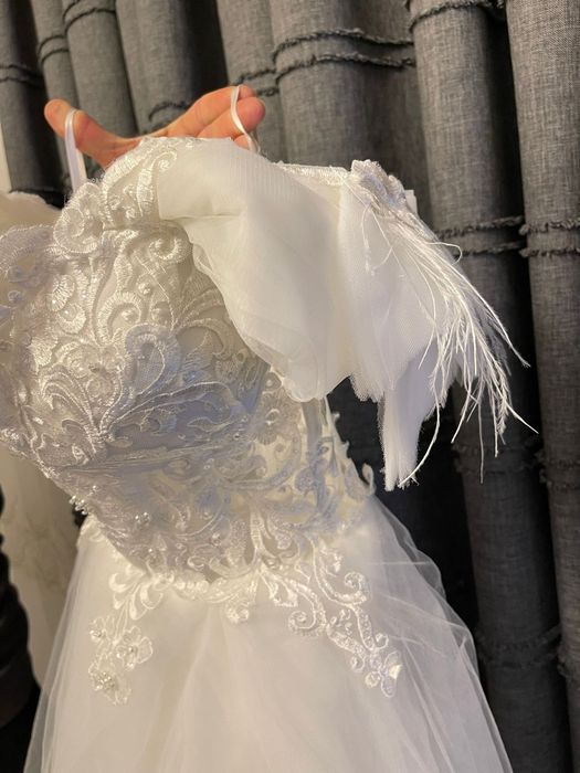 Свадбена  рокля.