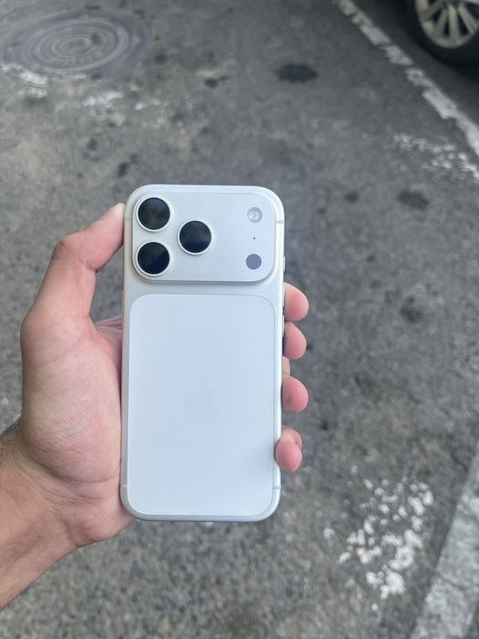 Продам Iphone 17 Pro 256gb 98% E-sim