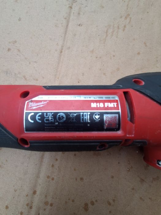 Multifuncțional milwaukee M 18 FMT