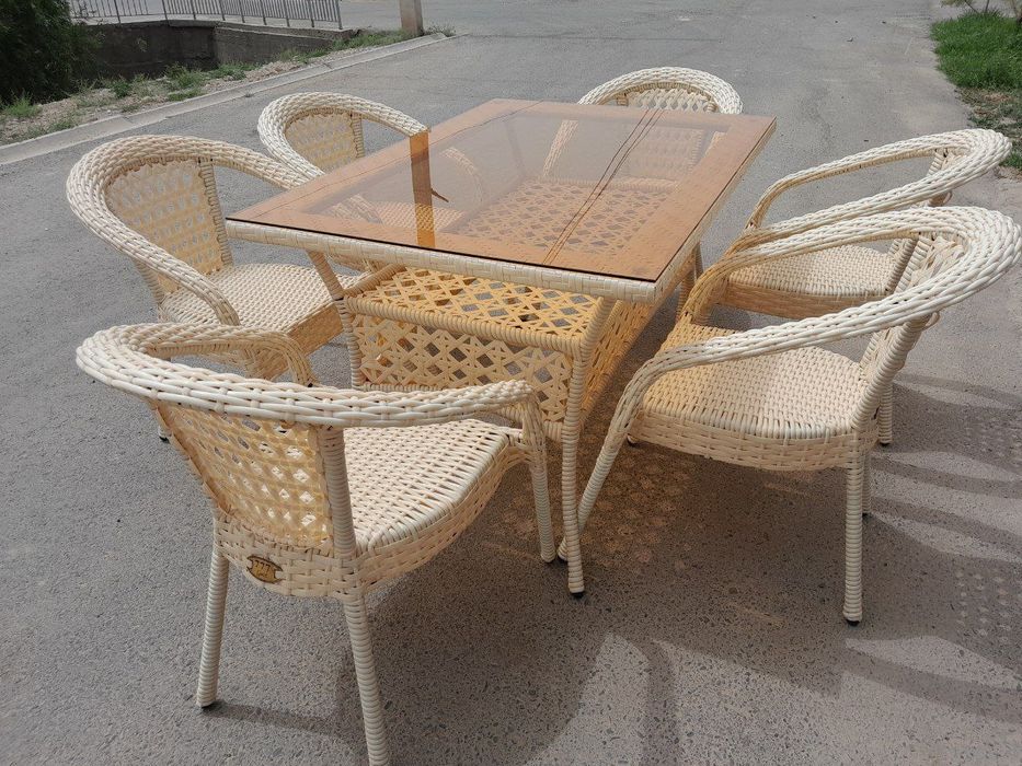 Ratan to'qima stol stul