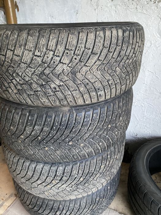 Зимняя резина Continental 275/50/R21