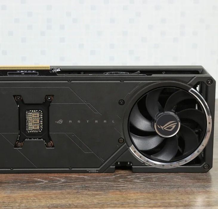 ROG Astral RTX5080 Graphics card OC 16GB